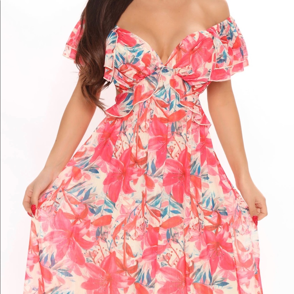 Tropical Beauty Maxi Dress 🌴